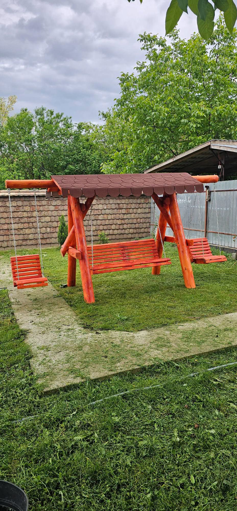 Balansoar rustic cu 2 leagăne