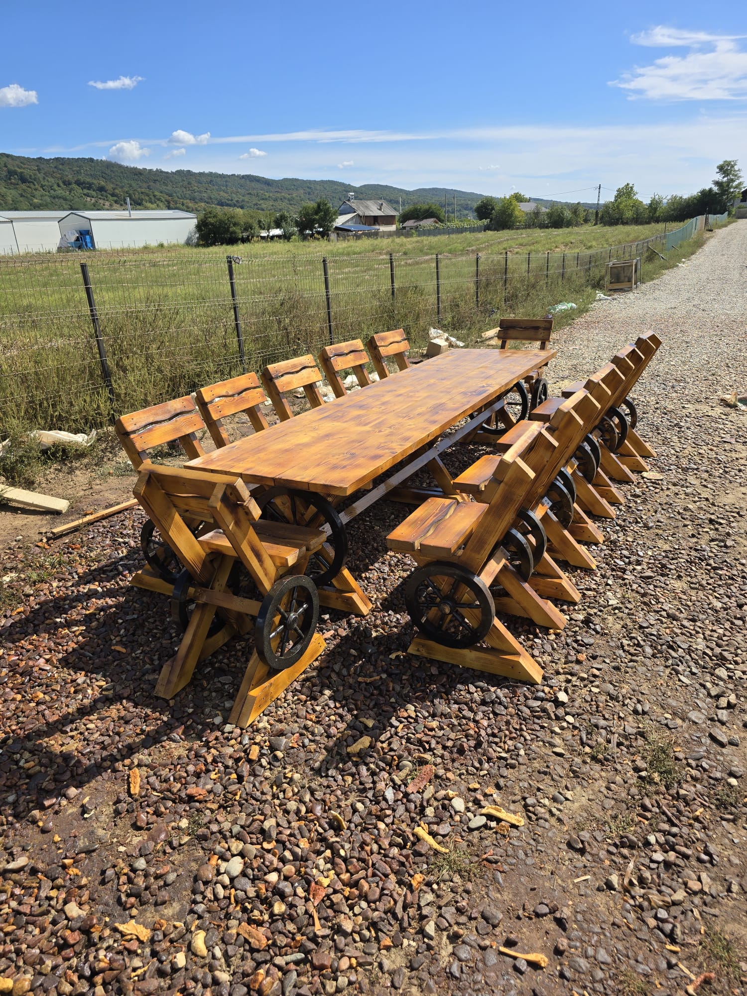 Set masă model roată cu 10 scaune