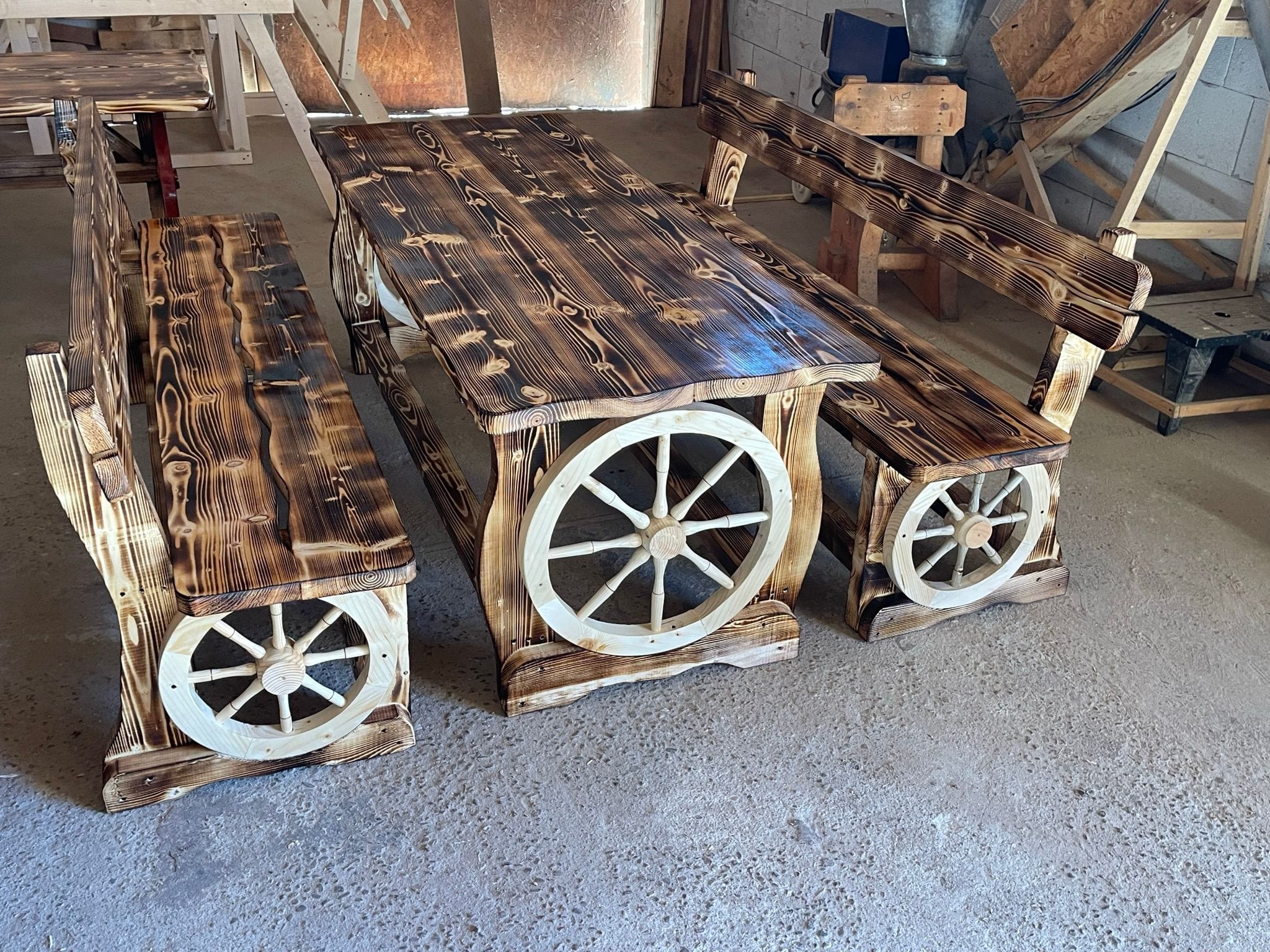 Set masă model roată H pentru 10 persoane