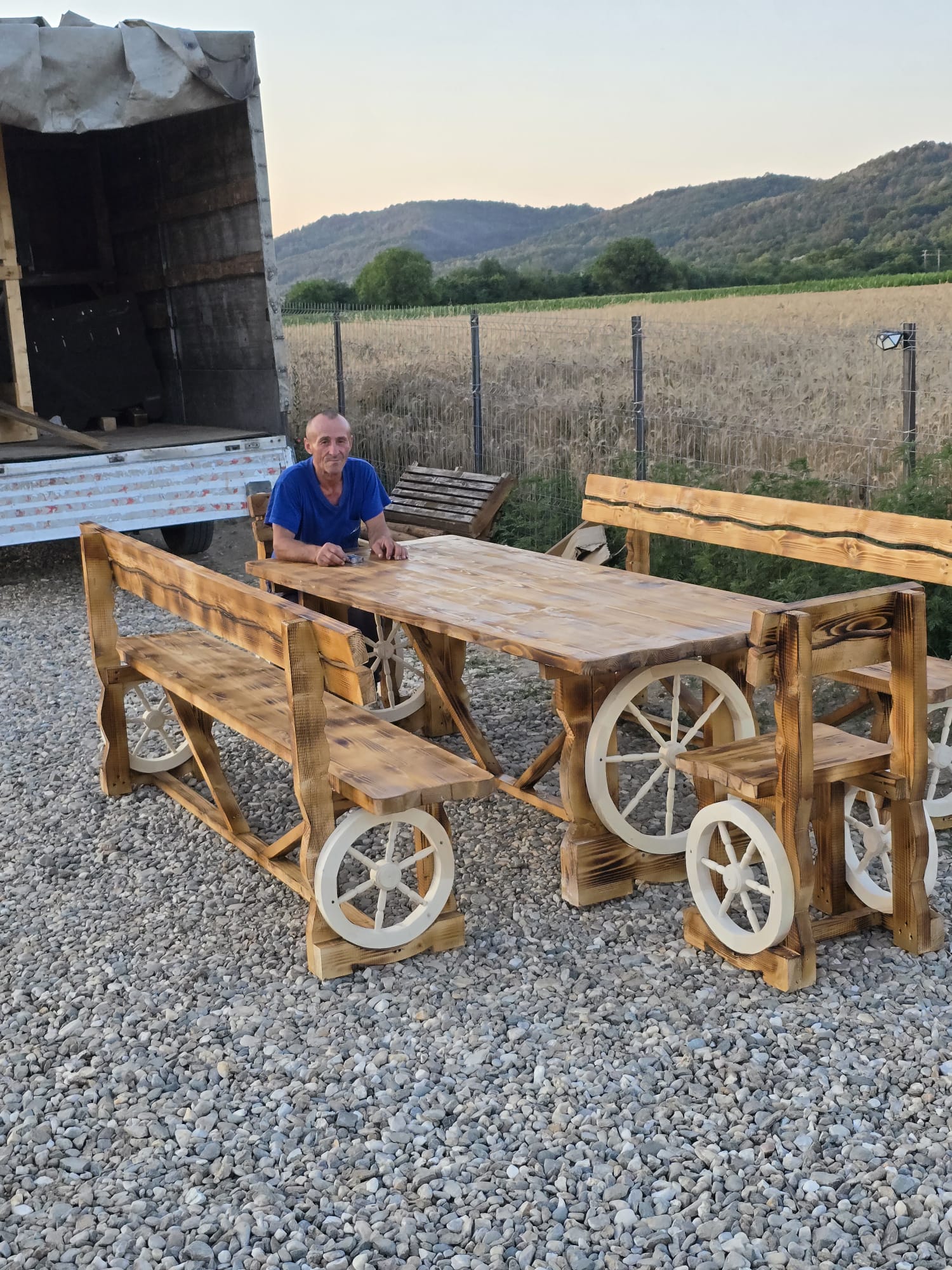 Set masă model roată H pentru 10 persoane