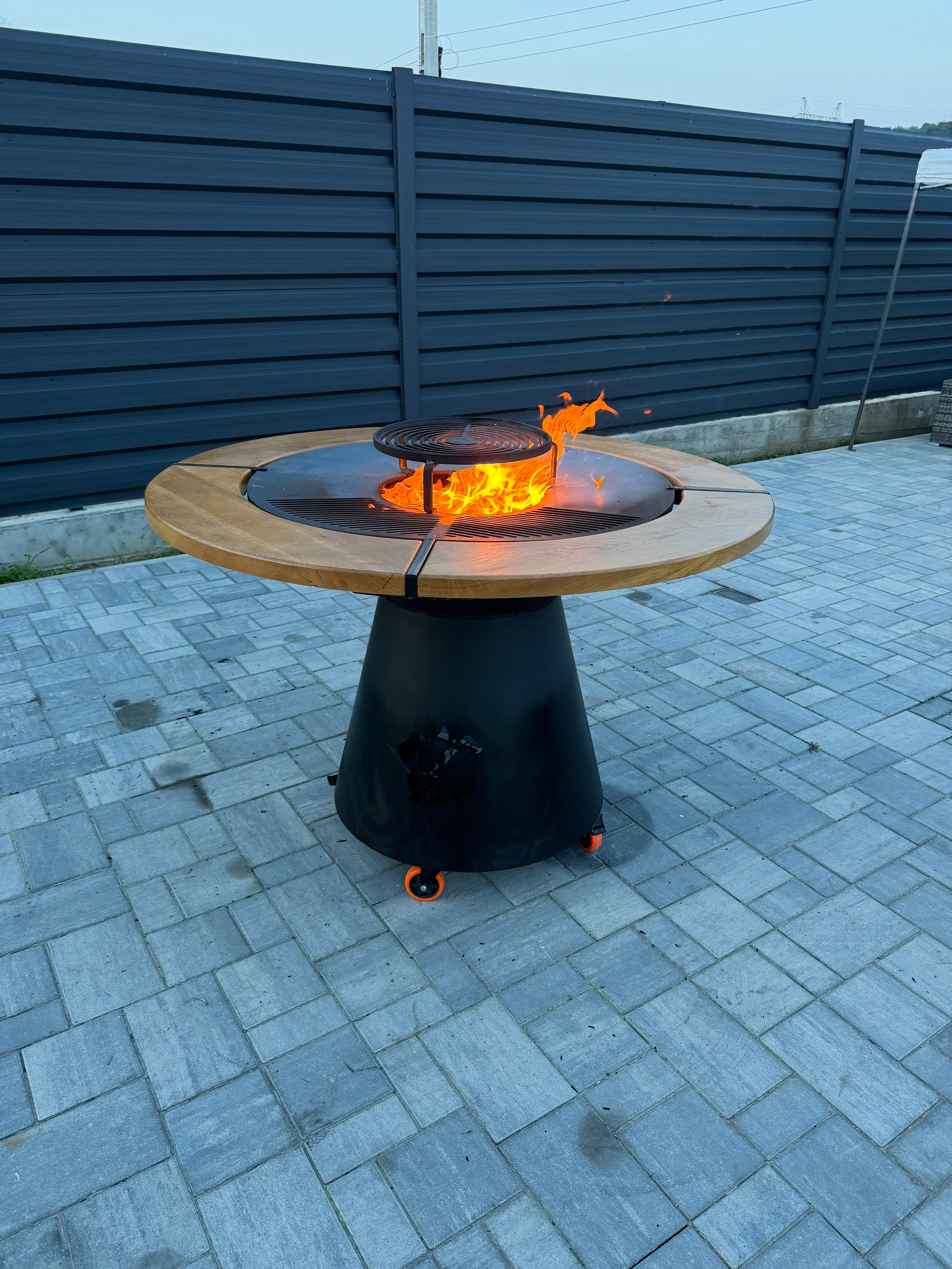 Grătar grill cu plită rotundă 125 cm