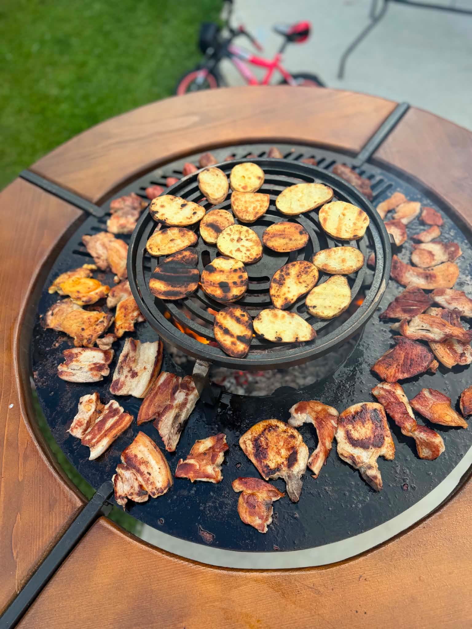 Grătar grill cu plită rotundă 125 cm