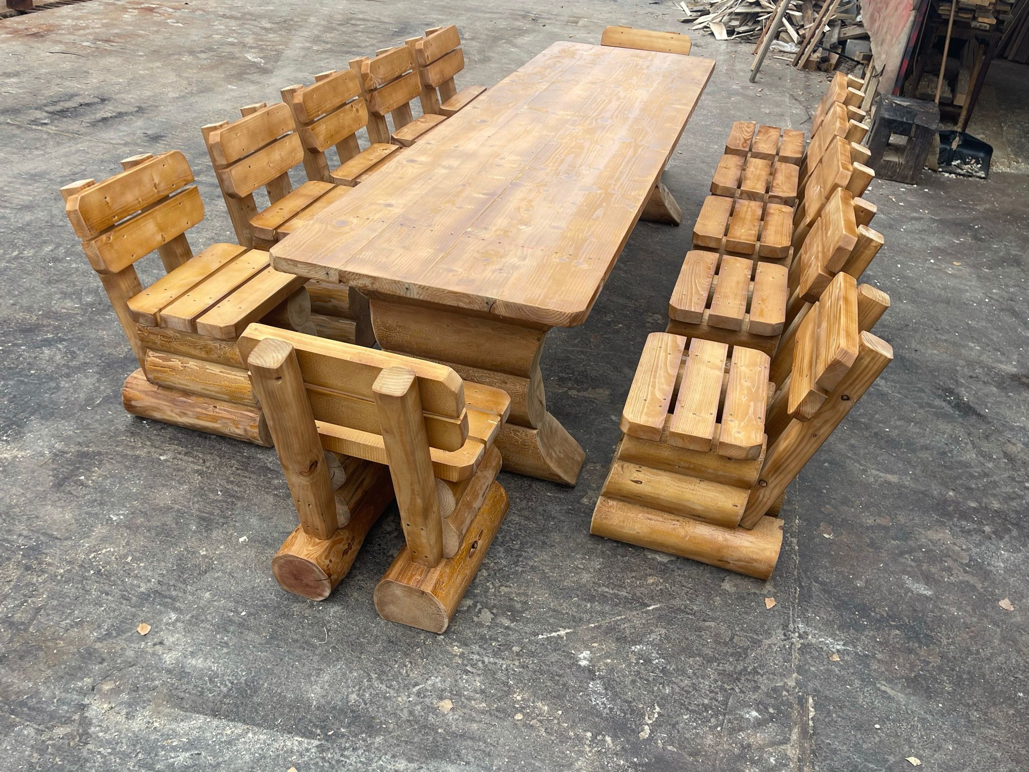 Set masă cu 12 scaune din bușteni rotunzi 300 cm