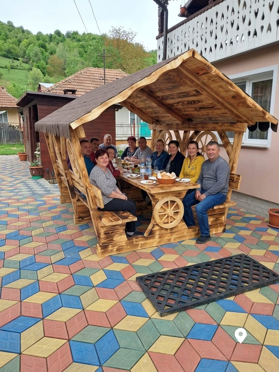 Foișor rustic model roată 250 cm