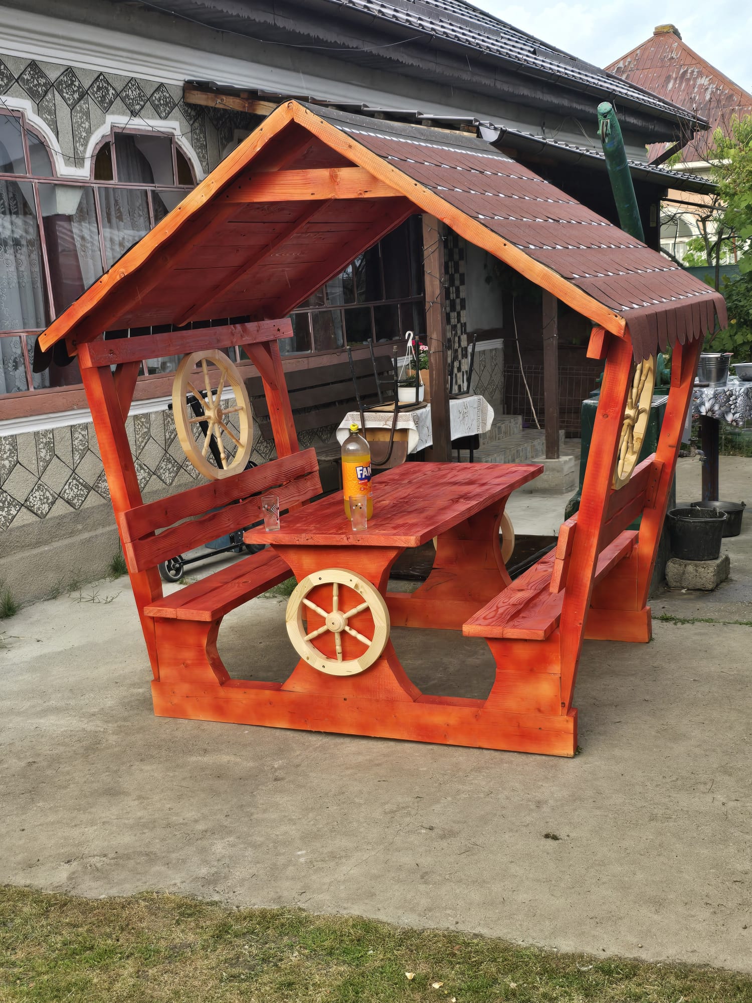 Foișor rustic model roată 150 cm