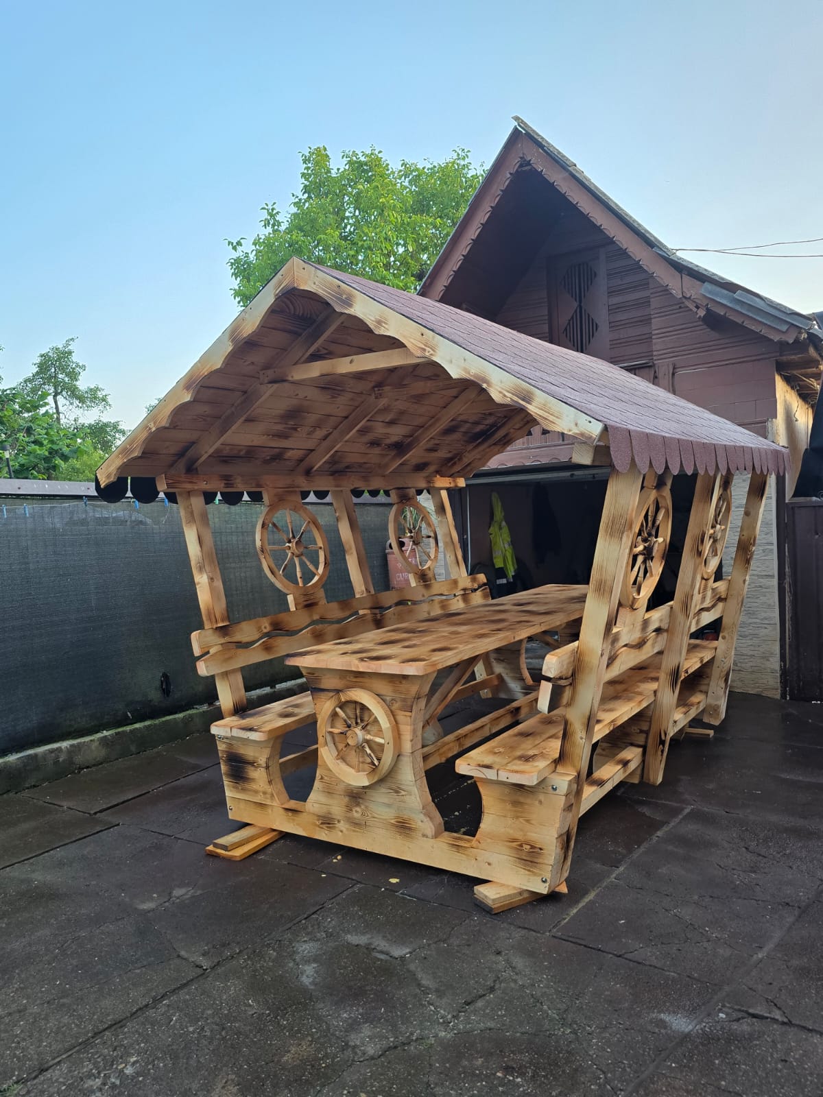 Foișor rustic model roată 300 cm